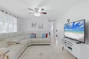 329 San Benito Ave, North Port, FL 34287 - Photo 10