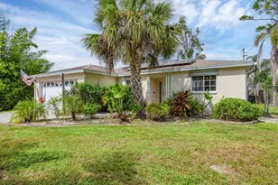 2445 Apache St, Sarasota, FL 34231 - Photo 8
