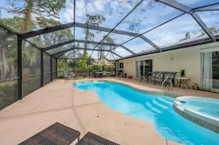 2445 Apache St, Sarasota, FL 34231 - Photo 4