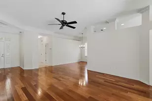 238 Vestavia Dr, Venice, FL 34292 - Photo 8