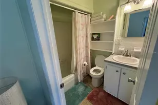 104 Base Ave W, Venice, FL 34285 - Photo 6