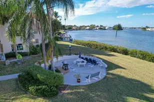 250 Santa Maria St, Venice, FL 34285 - Photo 6