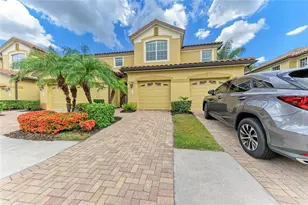 8143 Miramar Way, Lakewood Ranch, FL 34202 - Photo 2