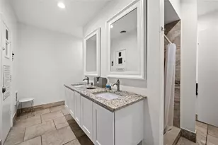 2763 Woodgate Ln, Sarasota, FL 34231 - Photo 22