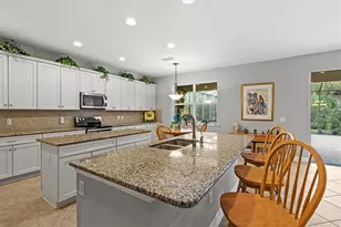 19556 Petrino St, Venice, FL 34293 - Photo 18