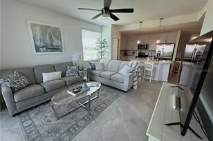 12240 Wellen Golf St, Venice, FL 34293 - Photo 14
