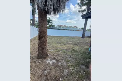 321 Alba Street E, Venice, FL 34285 - Photo 30