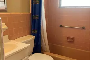 321 Alba St E, Venice, FL 34285 - Photo 10