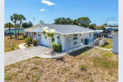 829 E 7th Street, Englewood, FL 34223 - Photo 2