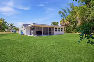 432 Olivia Rd, Venice, FL 34293 - Photo 32