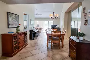 690 Bird Bay Cir, Venice, FL 34285 - Photo 2