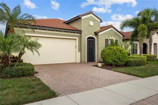 24252 Gallberry Dr, Venice, FL 34293 - Photo 2