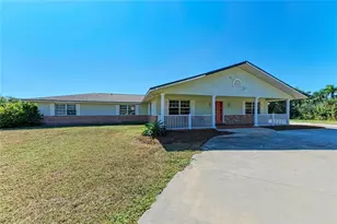 1499 17th St W, Palmetto, FL 34221 - Photo 2