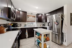 459 E Baffin Dr, Venice, FL 34293 - Photo 12