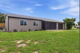 4681 Nekoosa St, North Port, FL 34287 - Photo 2