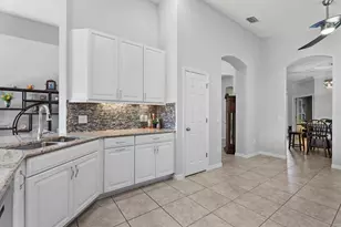 5958 Anise Dr, Sarasota, FL 34238 - Photo 8