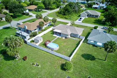 1253 Fleetwood Drive NW, Port Charlotte, FL 33948 - Photo 4