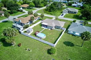 1253 Fleetwood Dr NW, Port Charlotte, FL 33948 - Photo 4