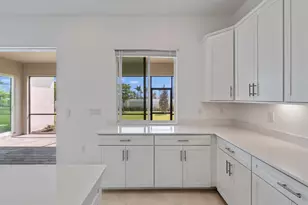 17118 Jadestone Ct, Venice, FL 34293 - Photo 6