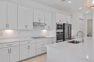 17118 Jadestone Ct, Venice, FL 34293 - Photo 12
