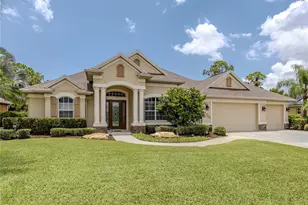 19786 Cobblestone Cir, Venice, FL 34292 - Photo 2