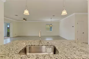 9824 Hilltop Dr, Venice, FL 34292 - Photo 32