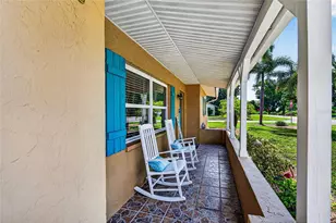 895 E Baffin Dr, Venice, FL 34293 - Photo 14