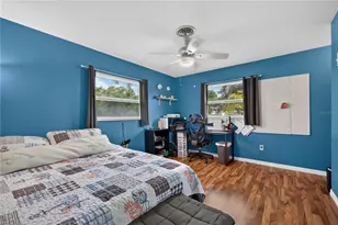 895 E Baffin Dr, Venice, FL 34293 - Photo 56