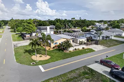 895 E Baffin Drive, Venice, FL 34293 - Photo 72