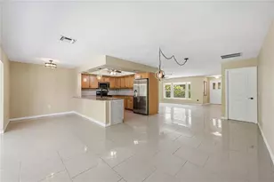2317 Goya Dr, Nokomis, FL 34275 - Photo 4