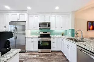 1407 Pine Lake Dr, Venice, FL 34285 - Photo 16