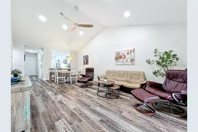 1407 Pine Lake Drive #7, Venice, FL 34285 - Photo 32