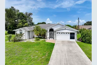 282 Warwick Street NW, Port Charlotte, FL 33952 - Photo 4
