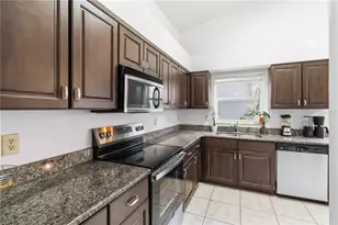 13437 Beechberry Dr, Riverview, FL 33579 - Photo 8