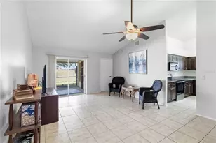 13437 Beechberry Dr, Riverview, FL 33579 - Photo 2