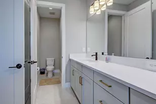 1684 Lugano Cir, Nokomis, FL 34275 - Photo 24