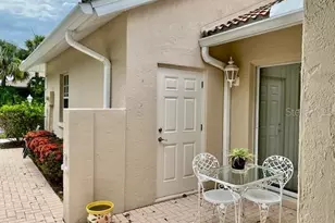1275 Berkshire Cir, Venice, FL 34292 - Photo 6