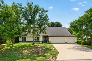 421 Willow Oak Ct, Fort Meade, FL 33841 - Photo 1