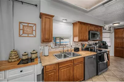 1510 Nantucket Road, Venice, FL 34293 - Photo 14