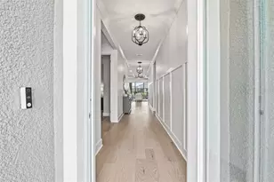 18857 Daybreak Dr, Venice, FL 34293 - Photo 4