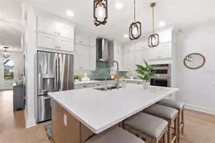 18857 Daybreak Dr, Venice, FL 34293 - Photo 10