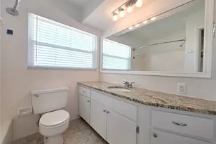 352 Pine Tree Rd, Venice, FL 34293 - Photo 22
