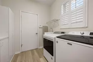 748 Back 9 Dr, Venice, FL 34285 - Photo 16
