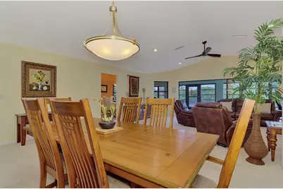1934 Cove Pointe Drive, Venice, FL 34293 - Photo 14