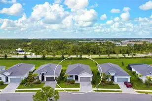 11129 Pinot Dr, Venice, FL 34293 - Photo 6