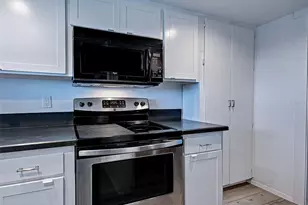 633 Alhambra Rd, Venice, FL 34285 - Photo 20