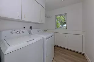1428 Gleneagles Dr, Venice, FL 34292 - Photo 22