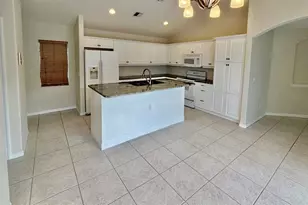 229 Venice Palms Blvd, Venice, FL 34292 - Photo 2