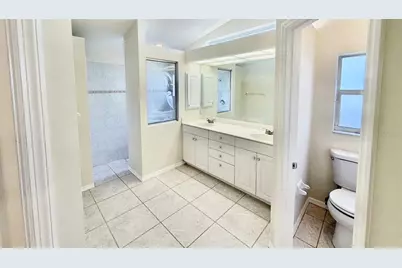 229 Venice Palms Boulevard, Venice, FL 34292 - Photo 4