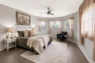 356 Peppertree Rd, Venice, FL 34293 - Photo 8